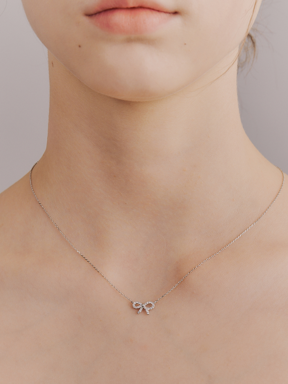 [셀럽 착용] tiny ribbon cubic necklace